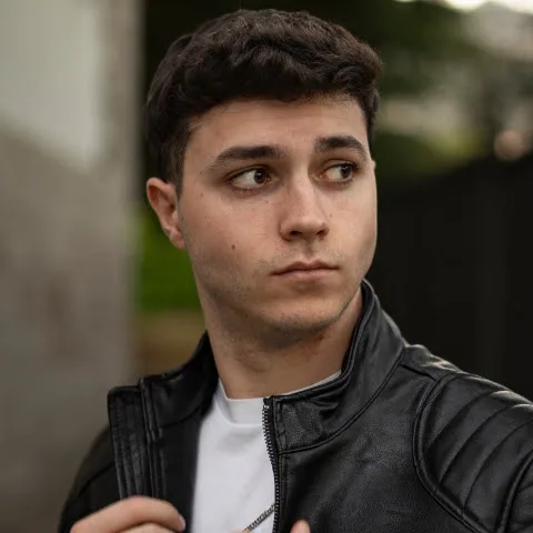 Alex12FM
